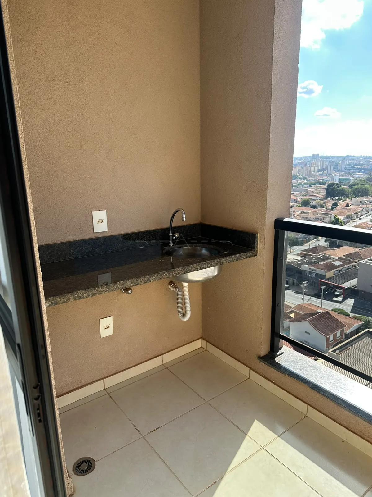 Alugar Apartamento / Padr&atilde;o em Ribeir&atilde;o Preto R$ 2.000,00 - Foto 6