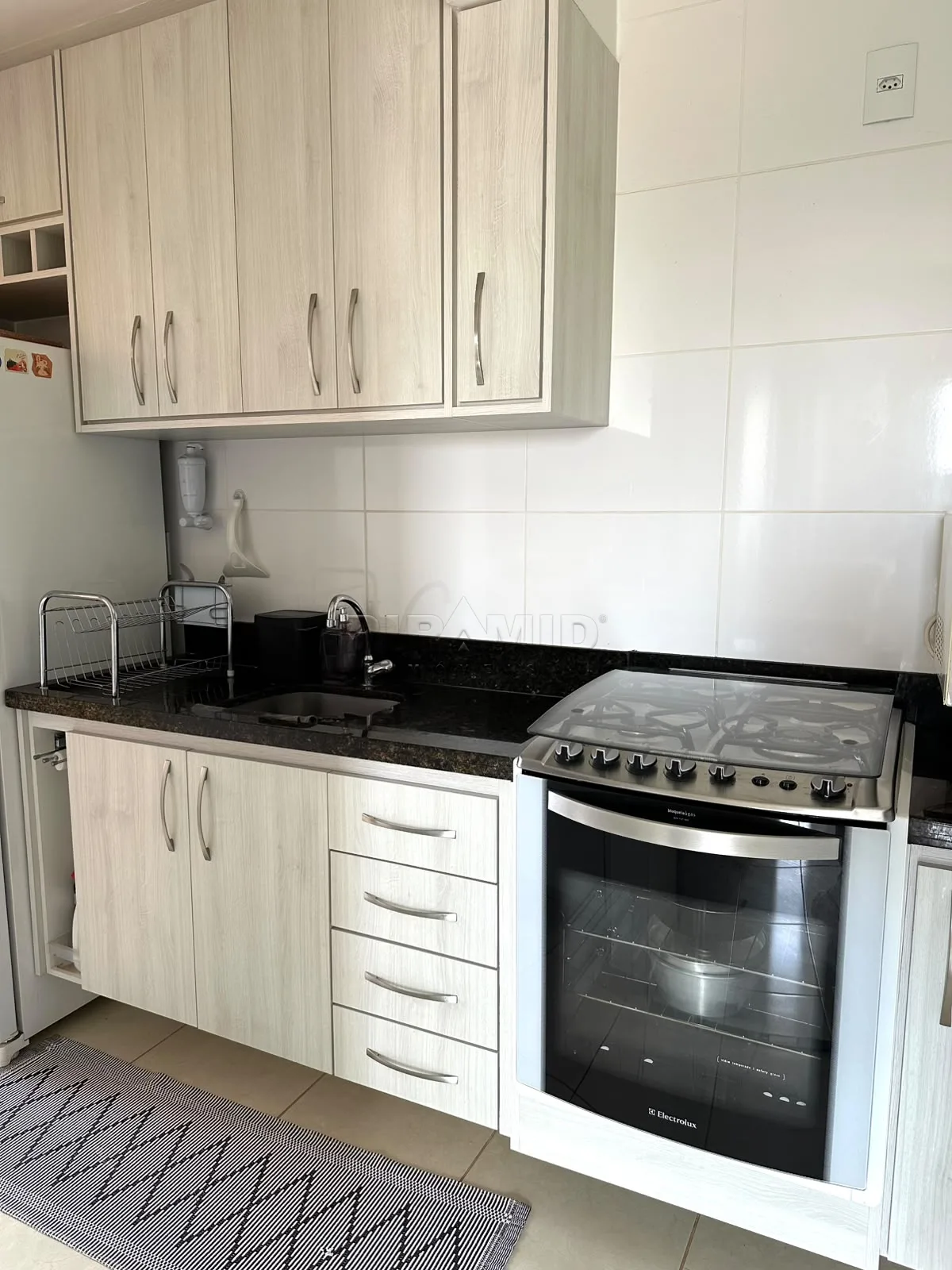 Alugar Apartamento / Padr&atilde;o em Ribeir&atilde;o Preto R$ 2.000,00 - Foto 16