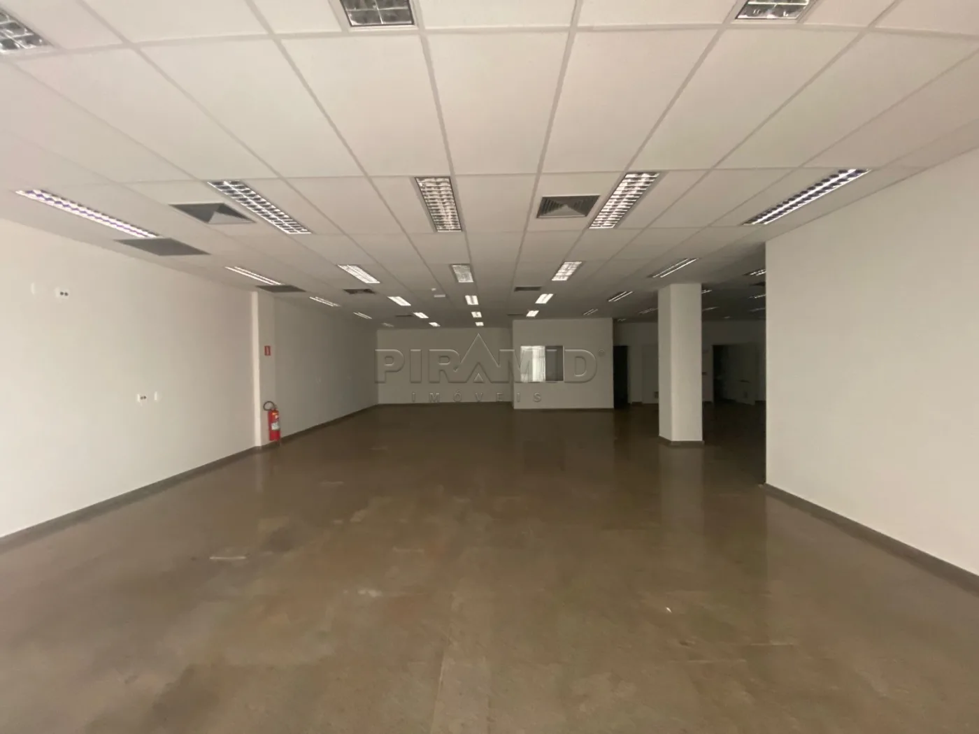 Alugar Comercial / Pr&eacute;dio em Ribeir&atilde;o Preto R$ 360.000,00 - Foto 2