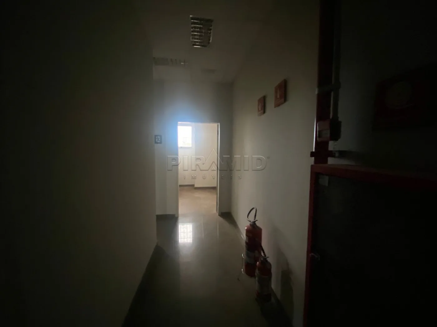 Alugar Comercial / Pr&eacute;dio em Ribeir&atilde;o Preto R$ 360.000,00 - Foto 15
