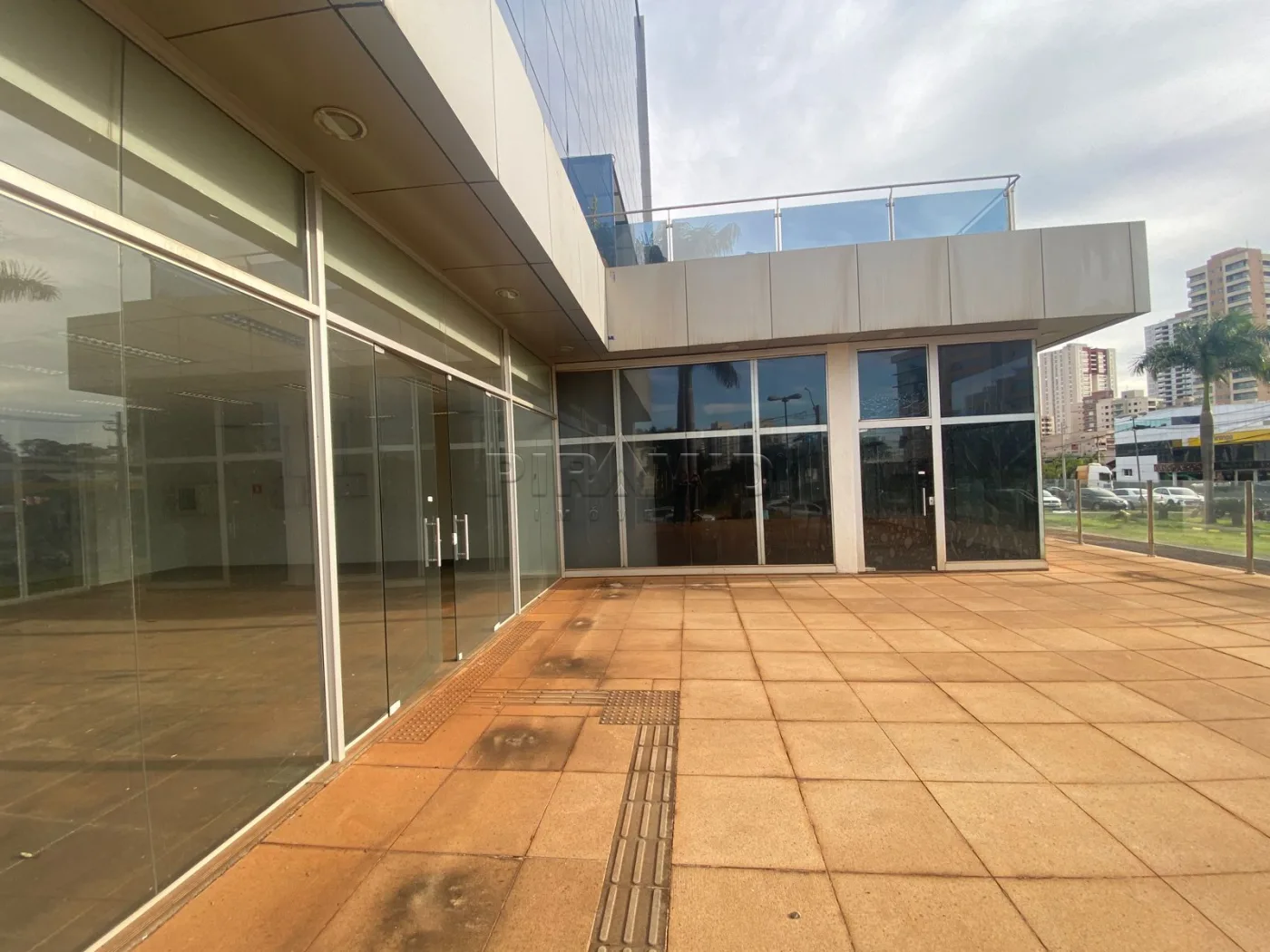 Alugar Comercial / Pr&eacute;dio em Ribeir&atilde;o Preto R$ 360.000,00 - Foto 5
