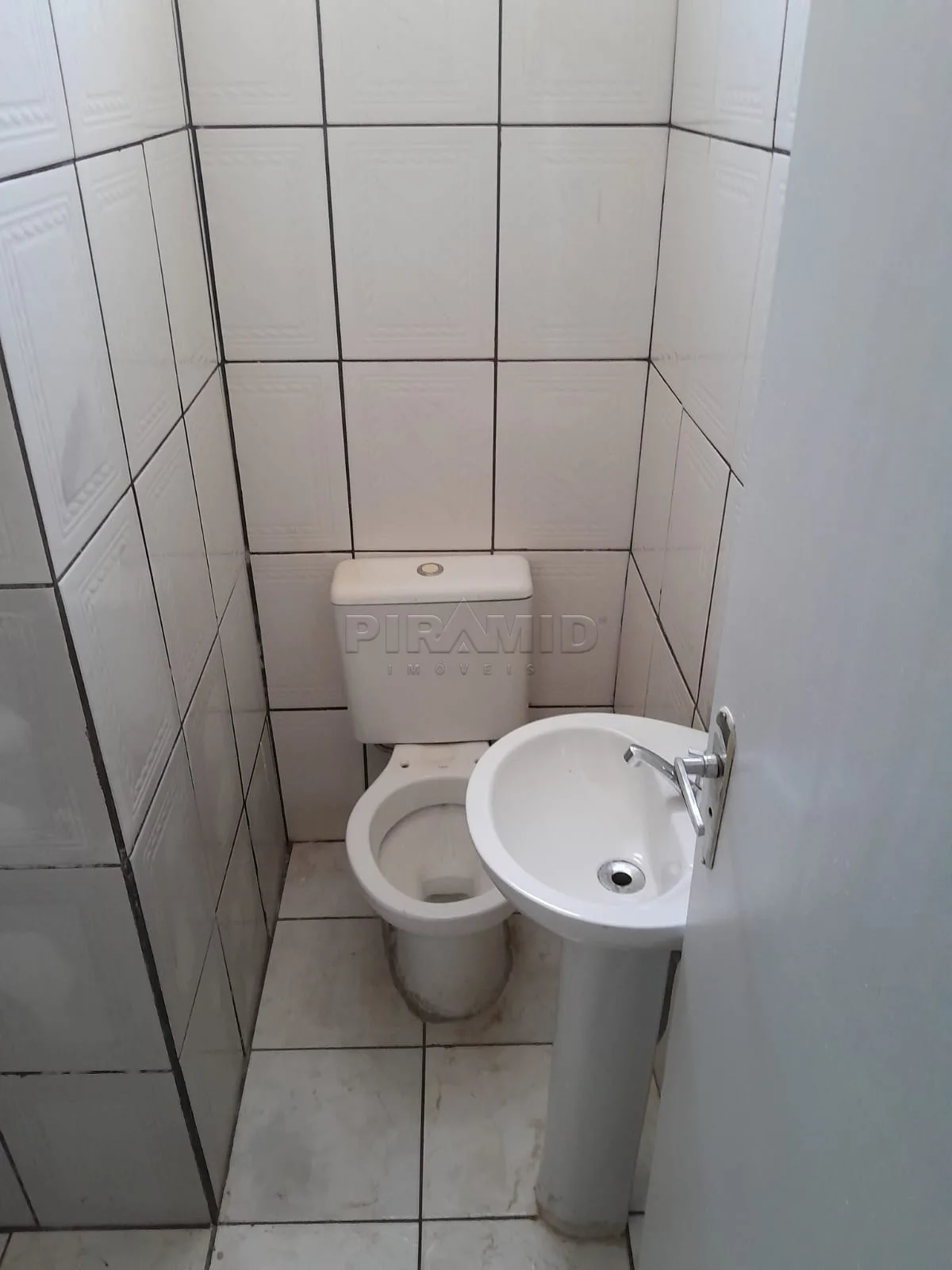 Alugar Casa / Padr&atilde;o em Ribeir&atilde;o Preto R$ 1.300,00 - Foto 10
