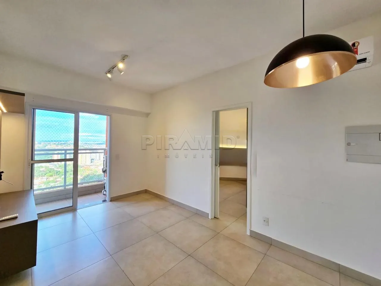 Alugar Apartamento / Padr&atilde;o em Ribeir&atilde;o Preto R$ 2.750,00 - Foto 2