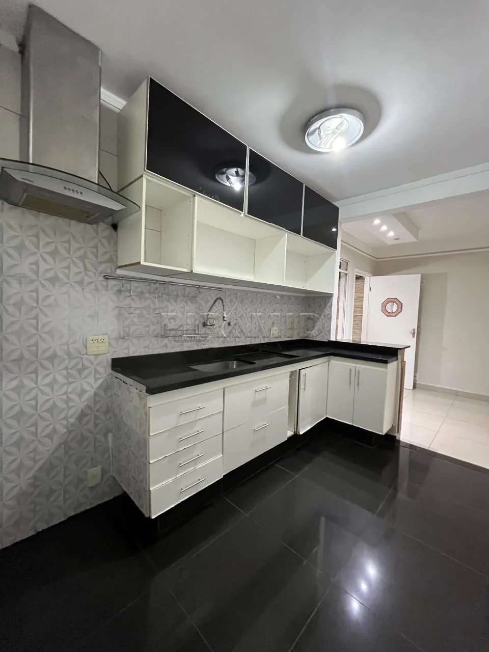 Alugar Casa / Condom&iacute;nio em Ribeir&atilde;o Preto R$ 3.000,00 - Foto 3