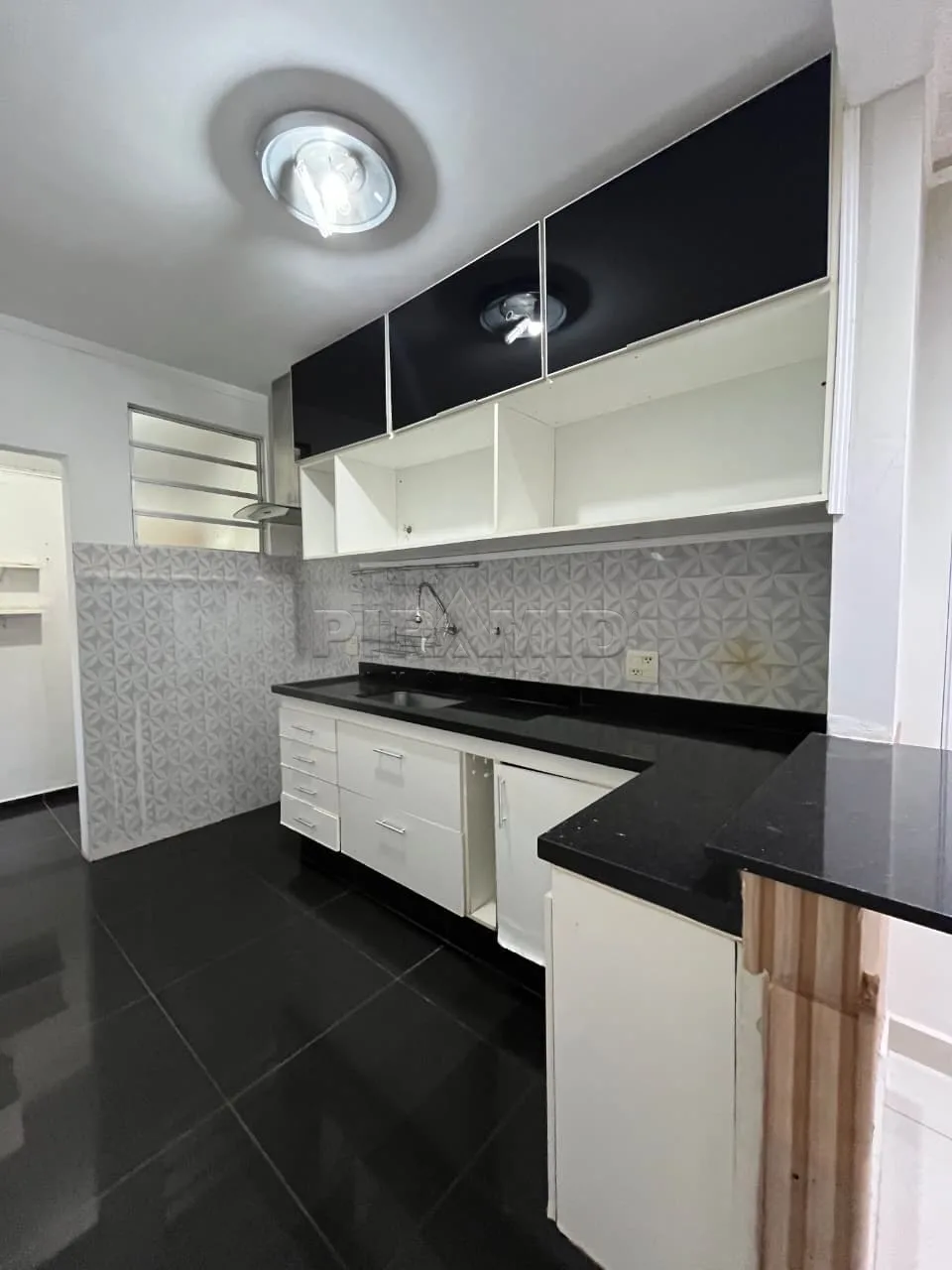 Alugar Casa / Condom&iacute;nio em Ribeir&atilde;o Preto R$ 3.000,00 - Foto 4