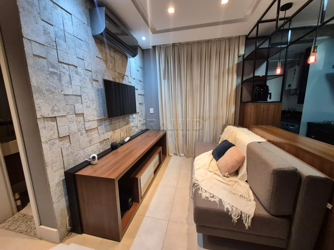 Alugar Apartamento / Padr&atilde;o em Ribeir&atilde;o Preto R$ 3.500,00 - Foto 1
