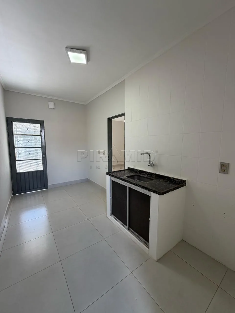 Comprar Casa / Padr&atilde;o em Ribeir&atilde;o Preto R$ 380.000,00 - Foto 11