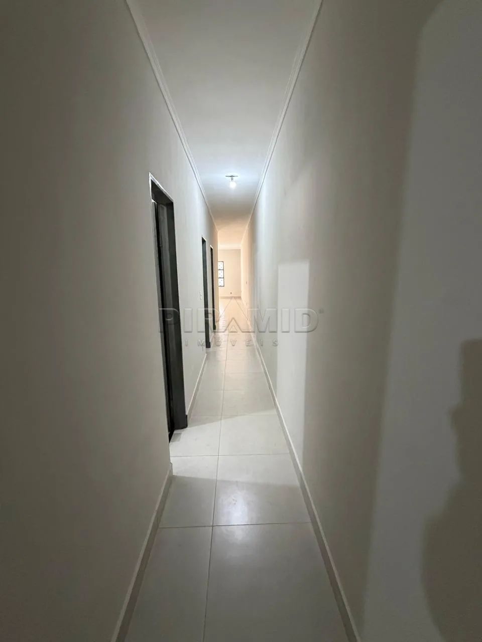 Comprar Casa / Padr&atilde;o em Ribeir&atilde;o Preto R$ 380.000,00 - Foto 4