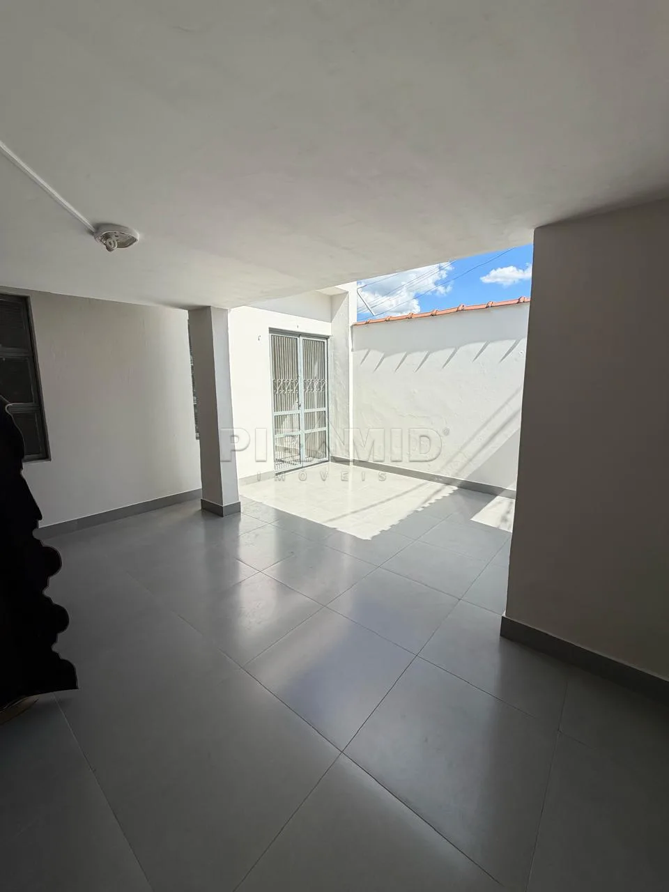 Comprar Casa / Padr&atilde;o em Ribeir&atilde;o Preto R$ 380.000,00 - Foto 1