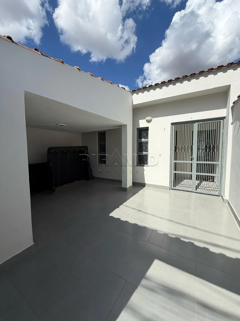 Comprar Casa / Padr&atilde;o em Ribeir&atilde;o Preto R$ 380.000,00 - Foto 2