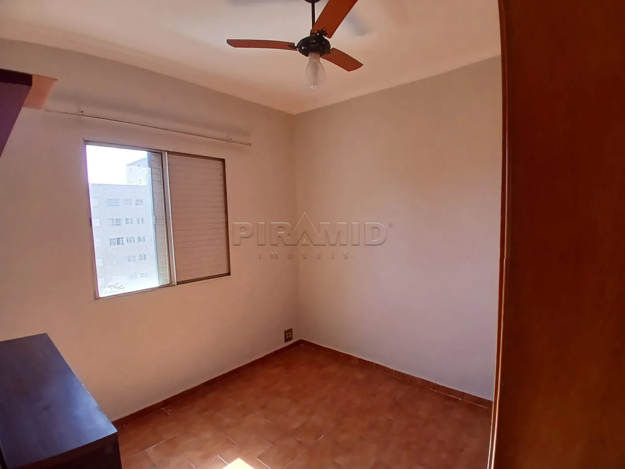 Alugar Apartamento / Padr&atilde;o em Ribeir&atilde;o Preto R$ 1.600,00 - Foto 12