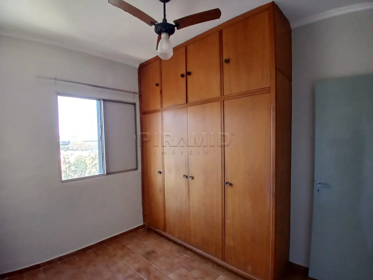 Alugar Apartamento / Padr&atilde;o em Ribeir&atilde;o Preto R$ 1.600,00 - Foto 13