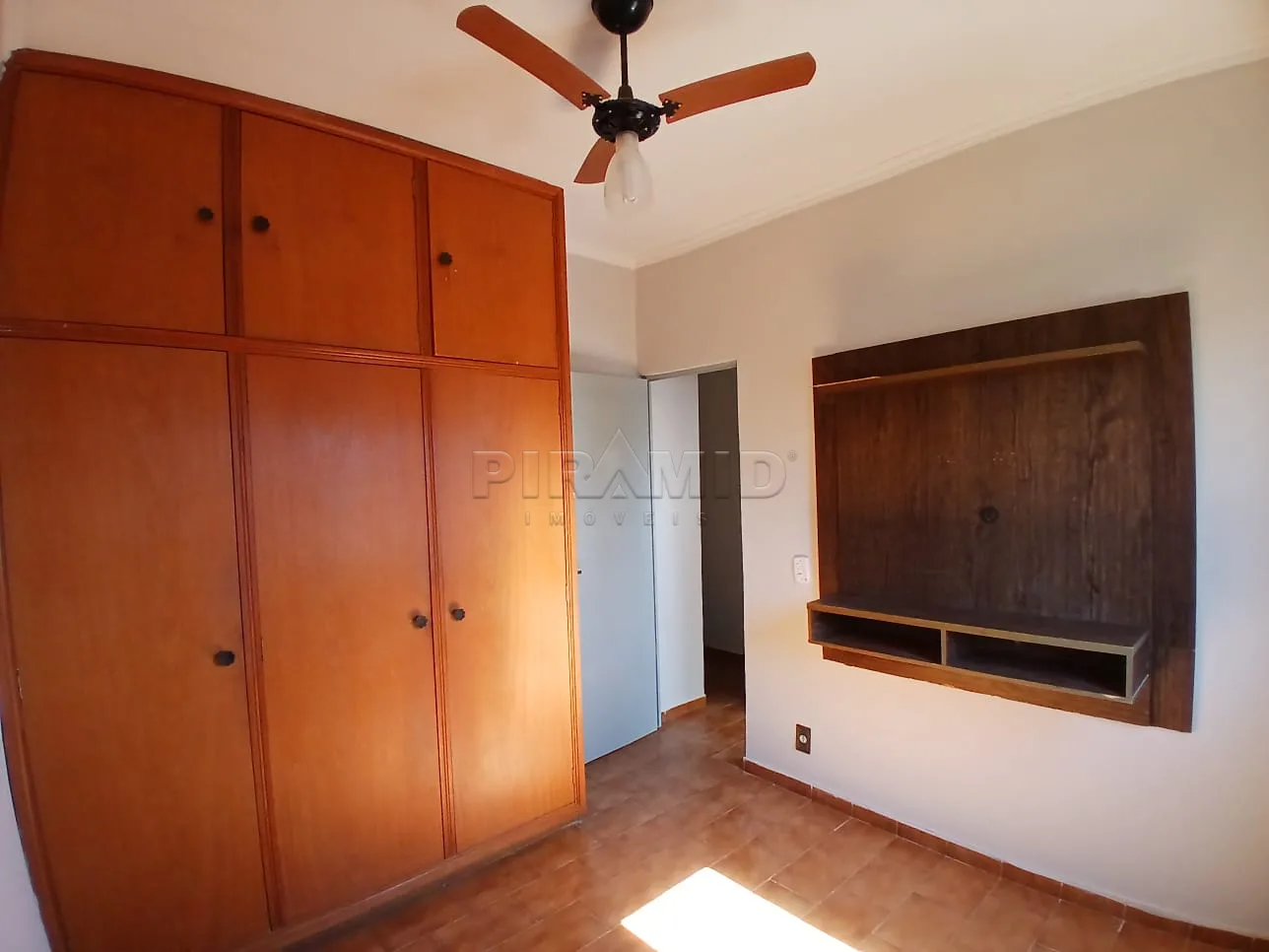 Alugar Apartamento / Padr&atilde;o em Ribeir&atilde;o Preto R$ 1.600,00 - Foto 14