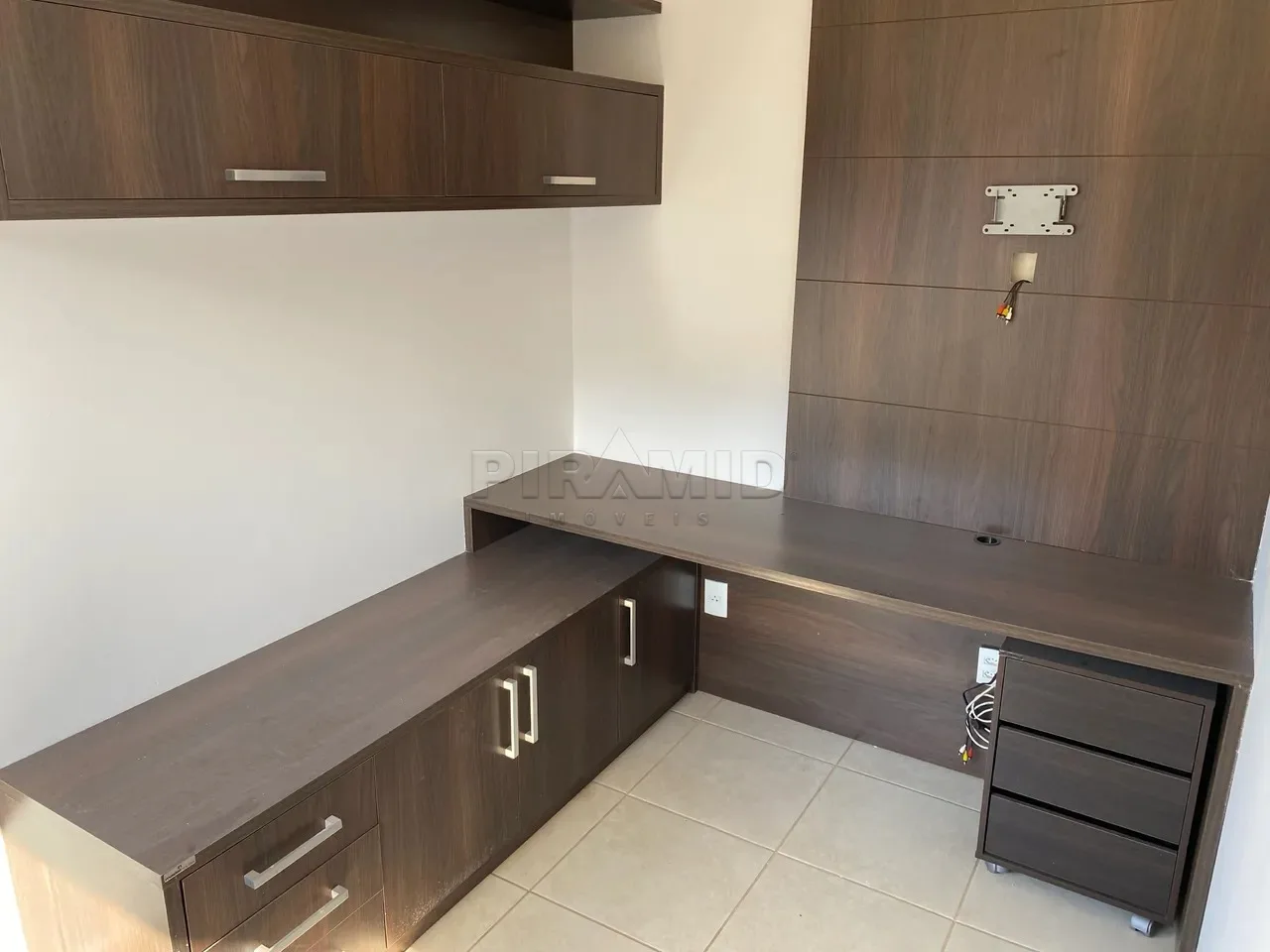 Alugar Casa / Condom&iacute;nio em Ribeir&atilde;o Preto R$ 6.400,00 - Foto 4