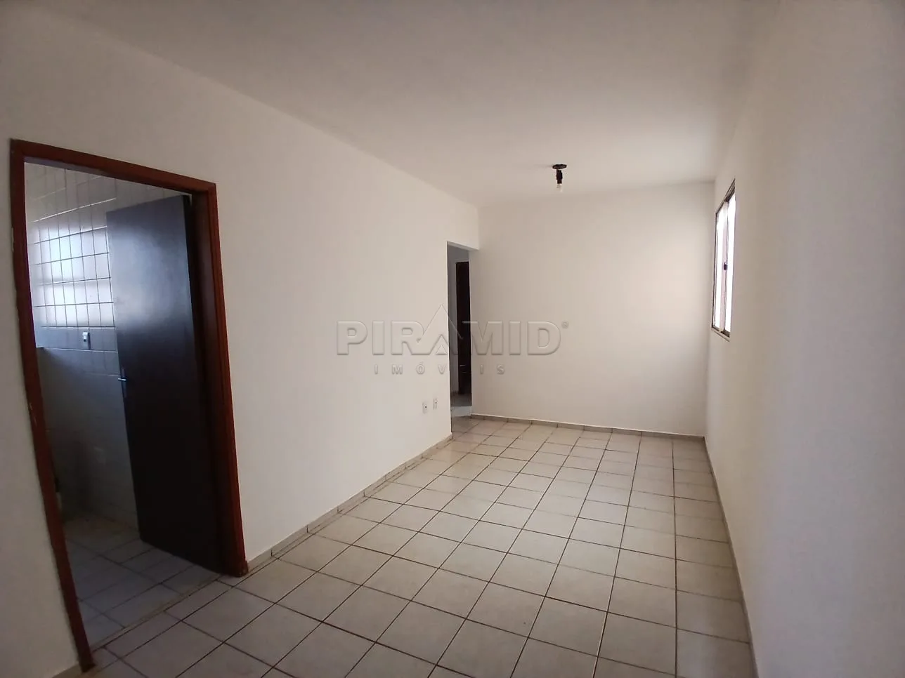 Alugar Apartamento / Padr&atilde;o em Ribeir&atilde;o Preto R$ 1.500,00 - Foto 2