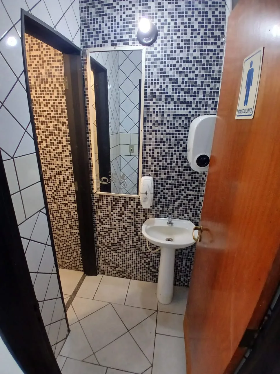 Alugar Comercial / Sal&atilde;o em Ribeir&atilde;o Preto R$ 6.500,00 - Foto 12