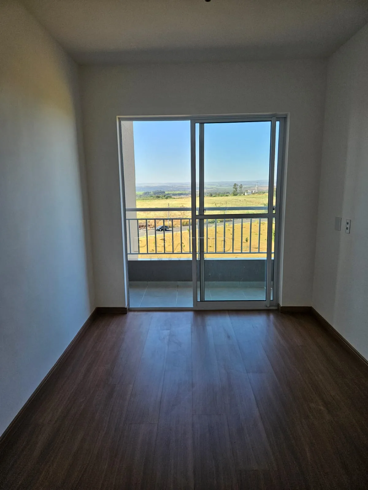 Alugar Apartamento / Padr&atilde;o em Ribeir&atilde;o Preto R$ 1.500,00 - Foto 5