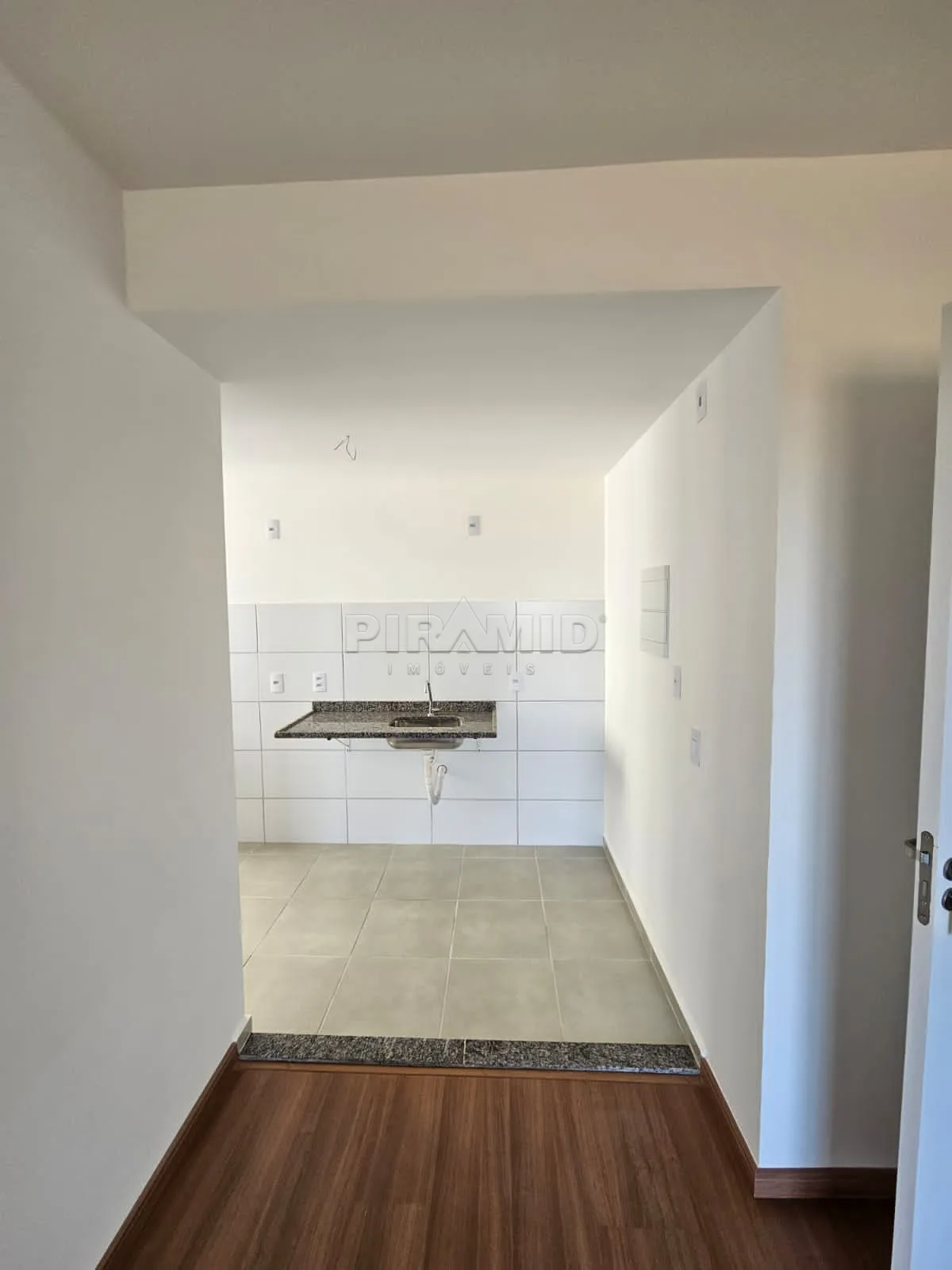 Alugar Apartamento / Padr&atilde;o em Ribeir&atilde;o Preto R$ 1.500,00 - Foto 6