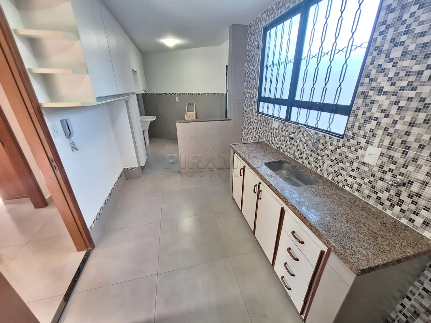 Alugar Apartamento / Padr&atilde;o em Ribeir&atilde;o Preto R$ 1.750,00 - Foto 13