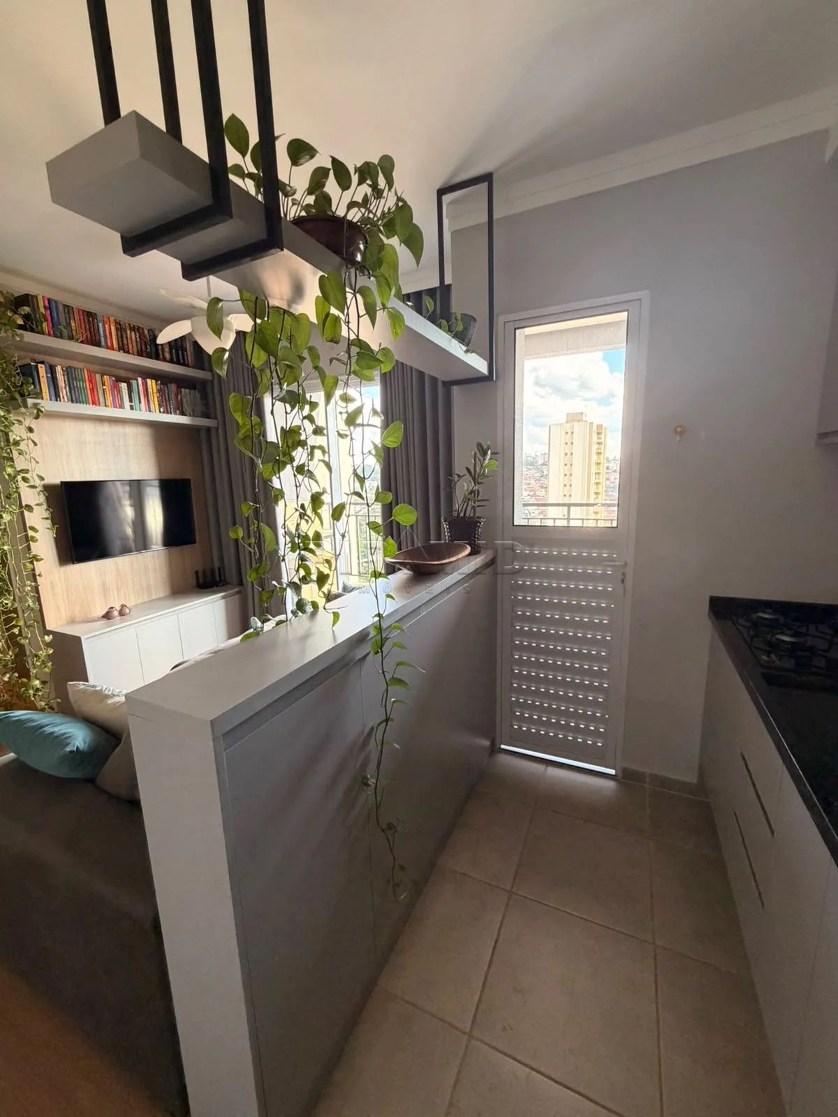 Alugar Apartamento / Padr&atilde;o em Ribeir&atilde;o Preto R$ 1.800,00 - Foto 8