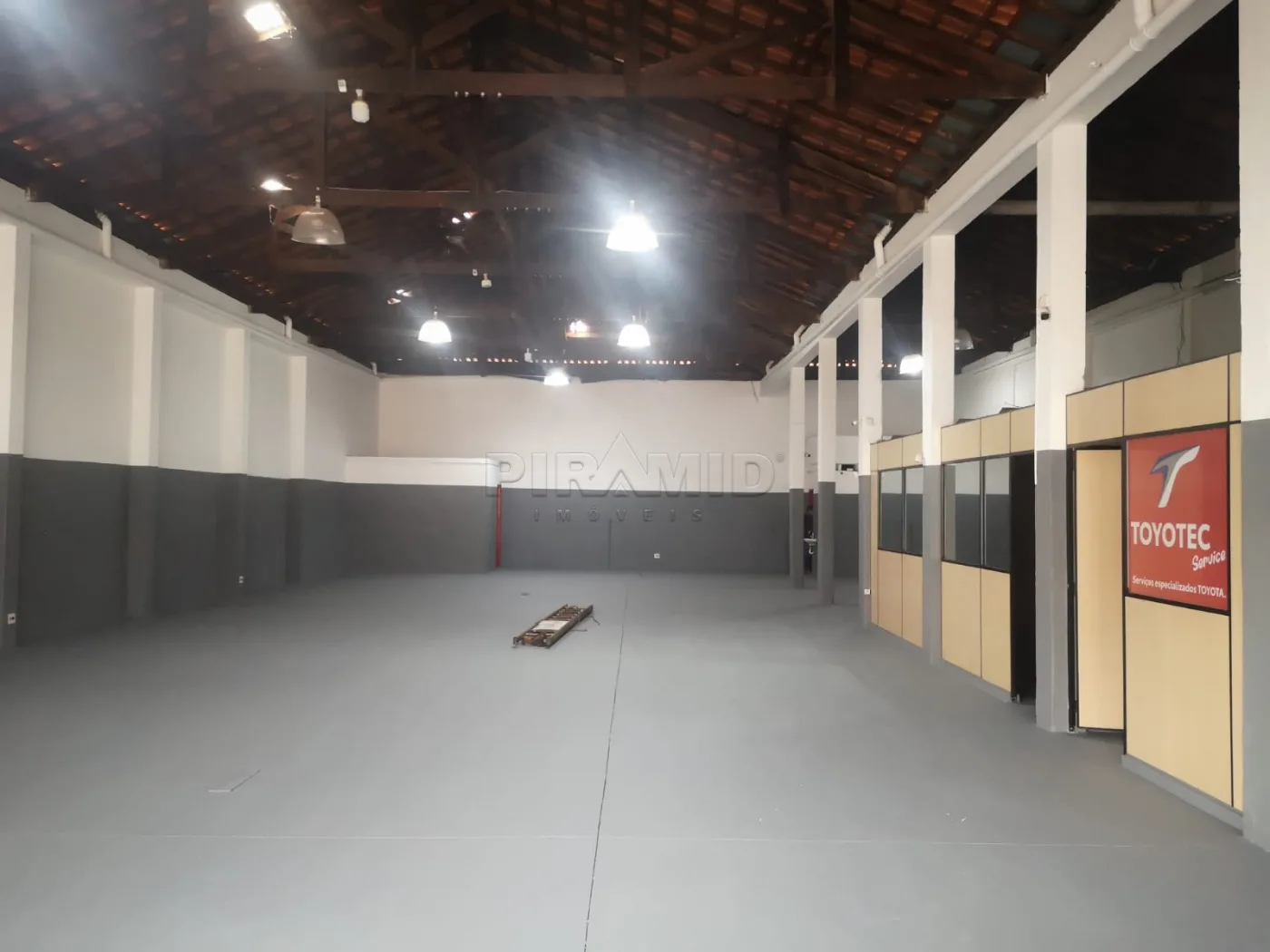 Alugar Comercial / Galp&atilde;o  Barrac&atilde;o em Ribeir&atilde;o Preto R$ 4.700,00 - Foto 1