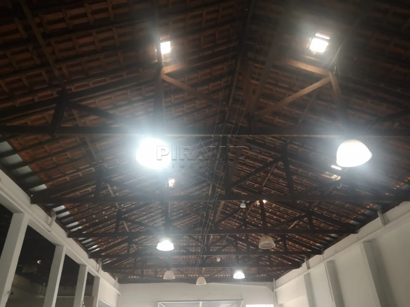 Alugar Comercial / Galp&atilde;o  Barrac&atilde;o em Ribeir&atilde;o Preto R$ 4.700,00 - Foto 3