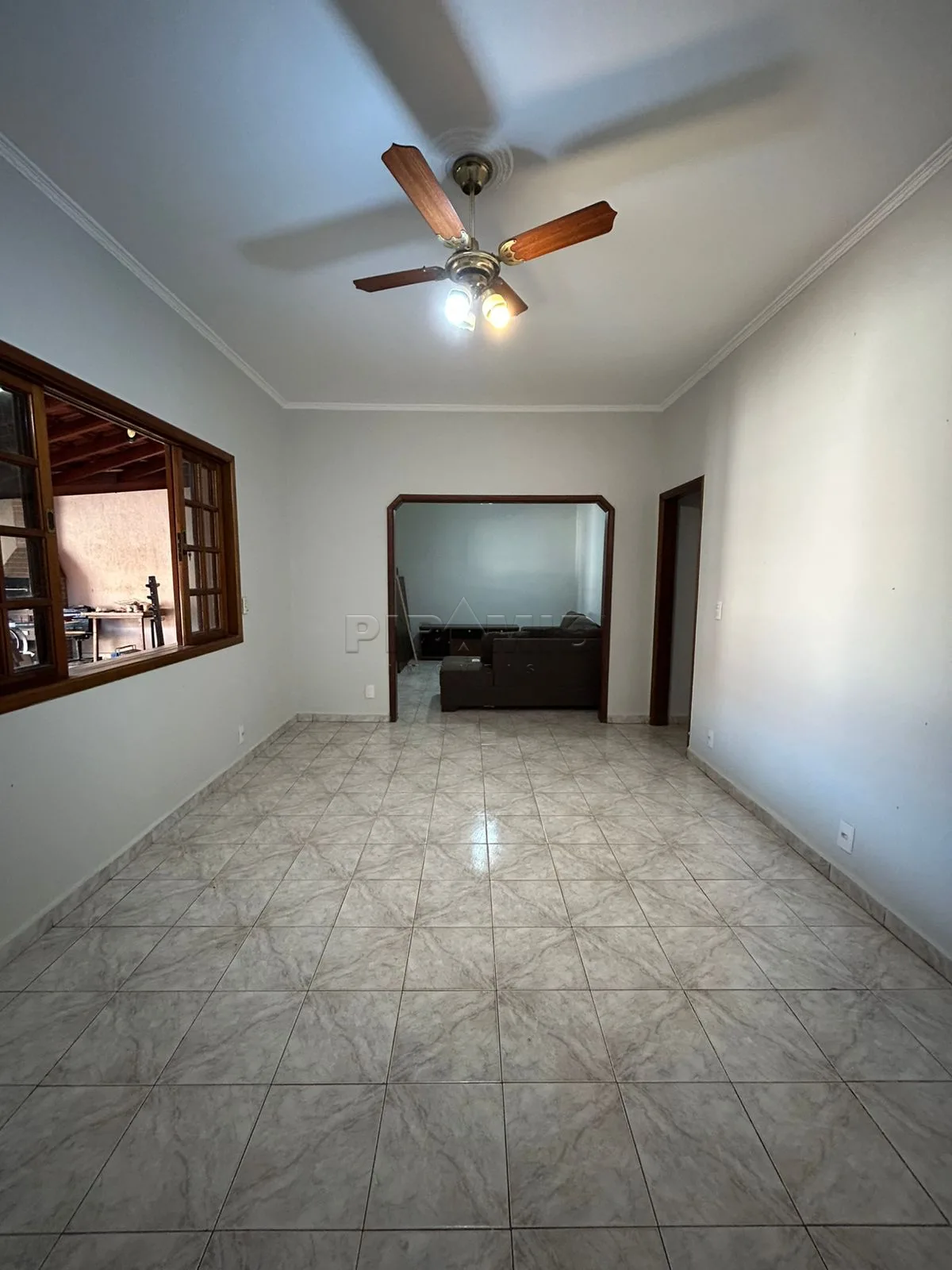 Alugar Casa / Padr&atilde;o em Ribeir&atilde;o Preto R$ 2.900,00 - Foto 2
