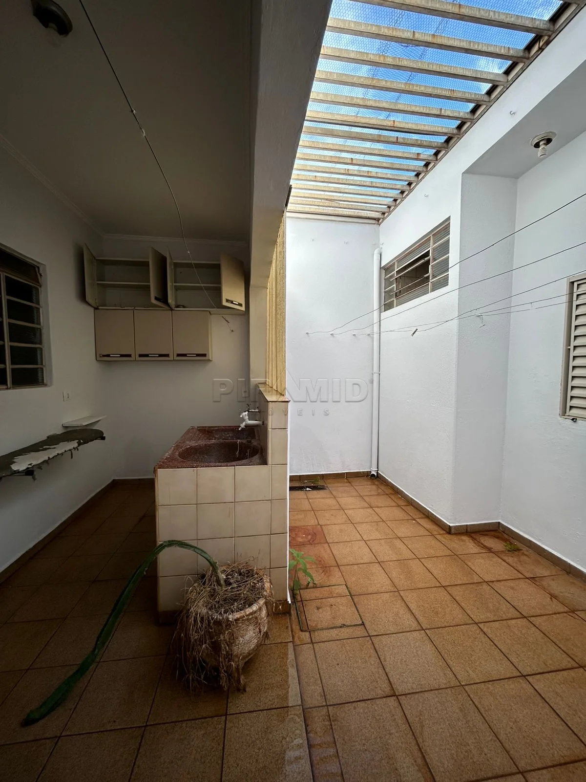 Alugar Casa / Padr&atilde;o em Ribeir&atilde;o Preto R$ 2.900,00 - Foto 12