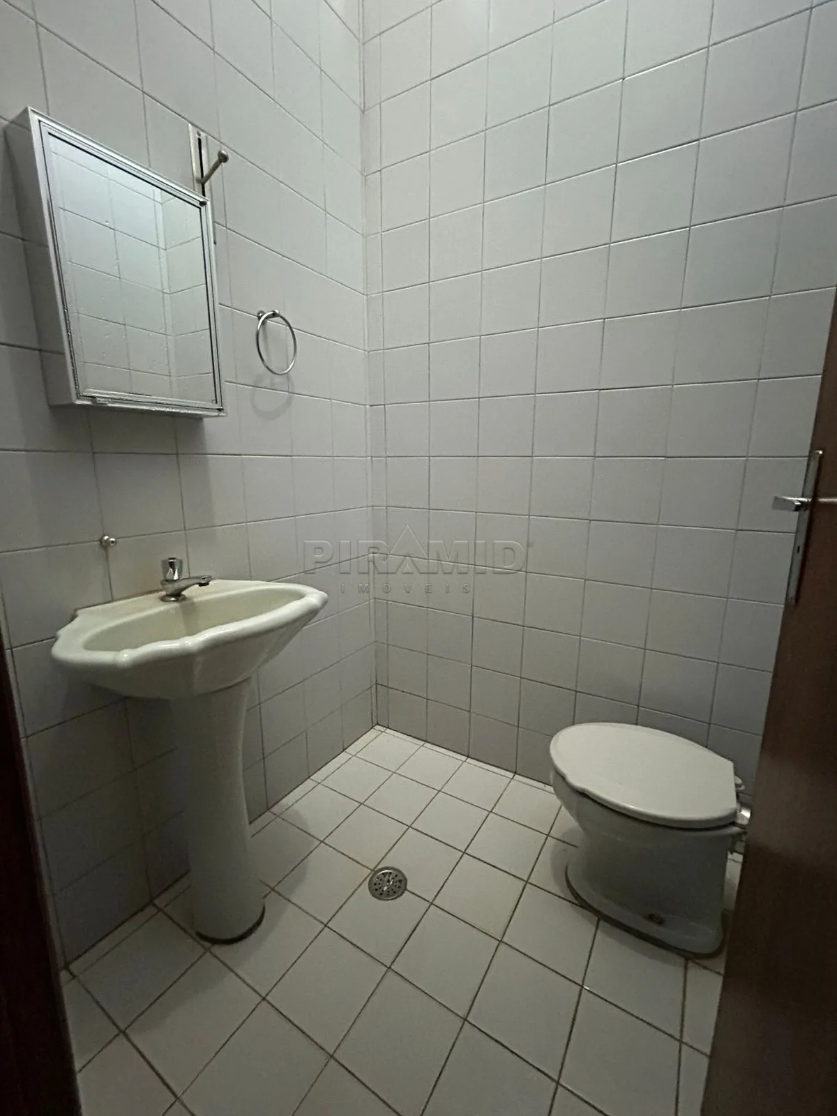 Alugar Casa / Padr&atilde;o em Ribeir&atilde;o Preto R$ 2.900,00 - Foto 16