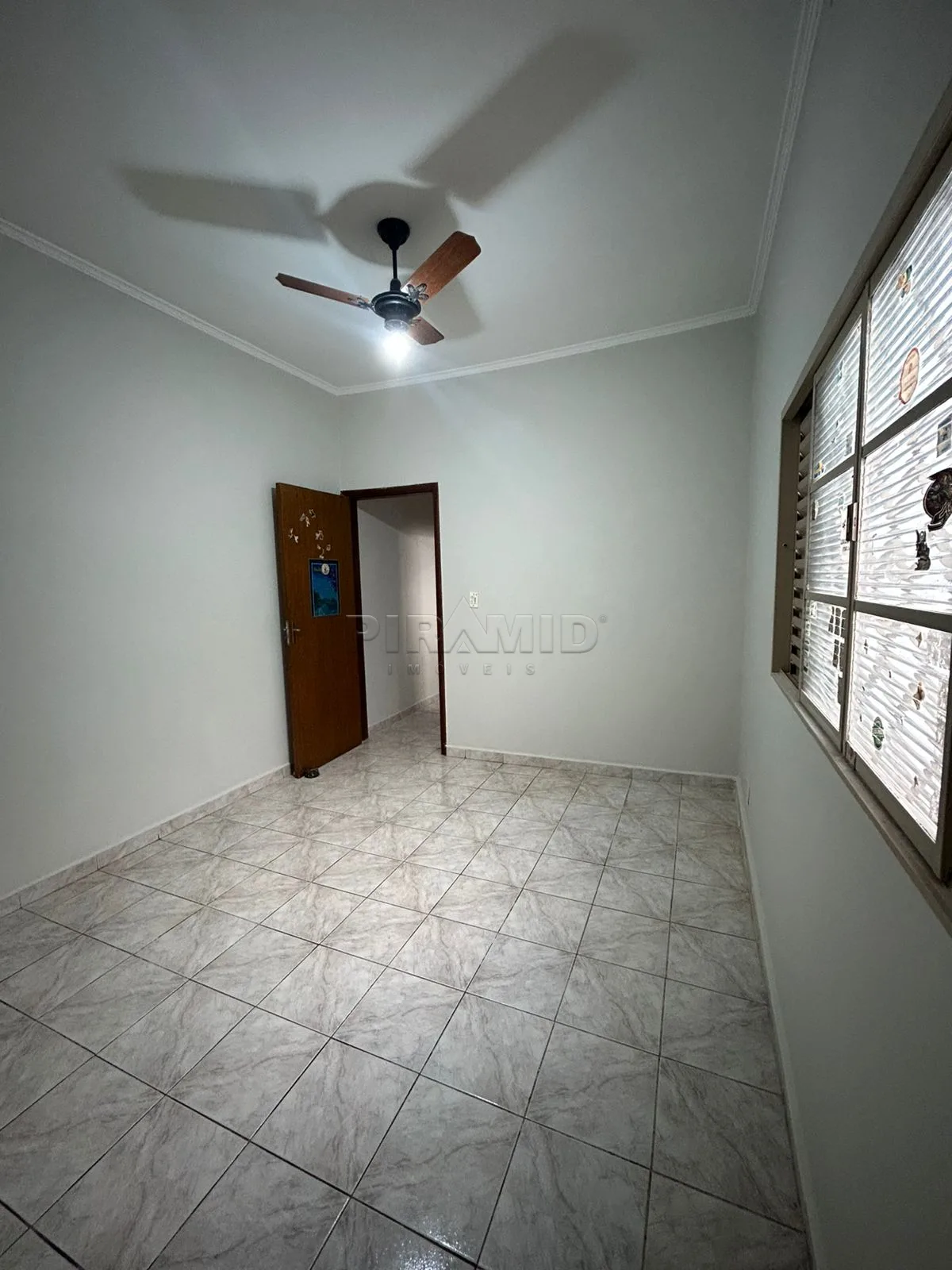 Alugar Casa / Padr&atilde;o em Ribeir&atilde;o Preto R$ 2.900,00 - Foto 4