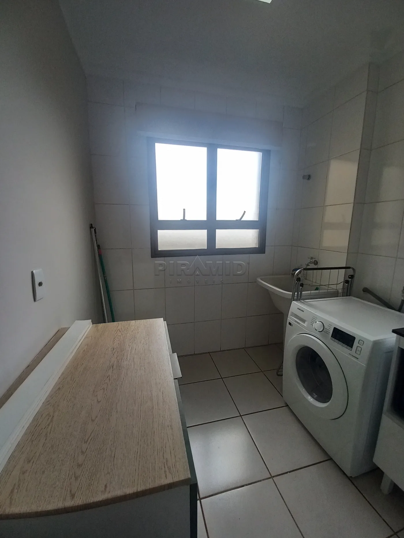 Alugar Apartamento / Padr&atilde;o em Ribeir&atilde;o Preto R$ 2.300,00 - Foto 10