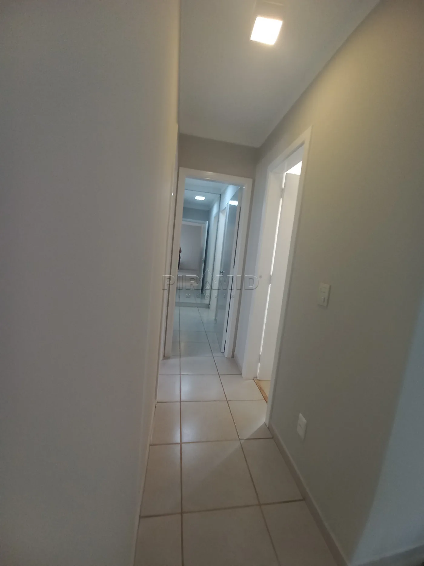 Alugar Apartamento / Padr&atilde;o em Ribeir&atilde;o Preto R$ 2.300,00 - Foto 16