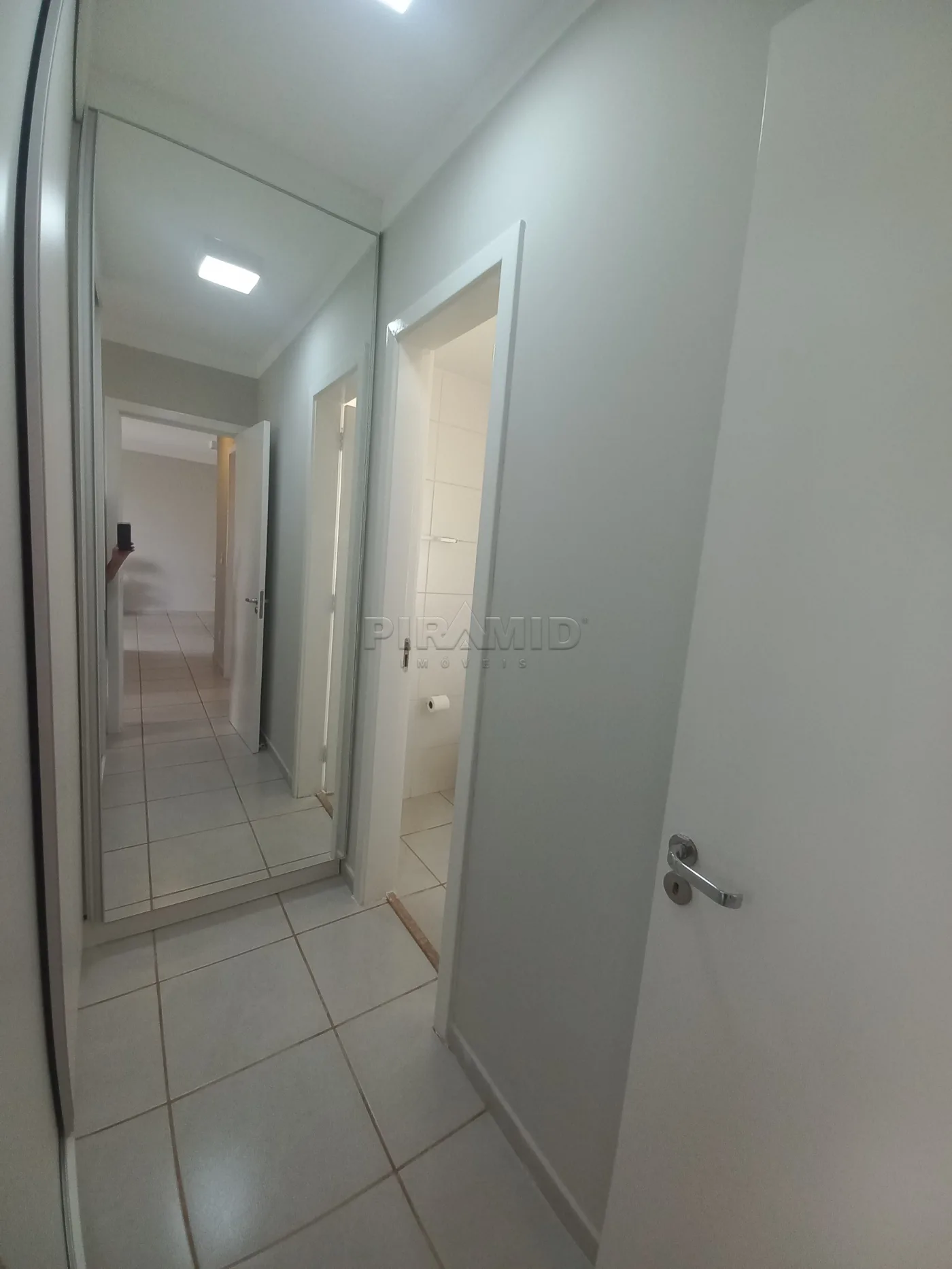 Alugar Apartamento / Padr&atilde;o em Ribeir&atilde;o Preto R$ 2.300,00 - Foto 20