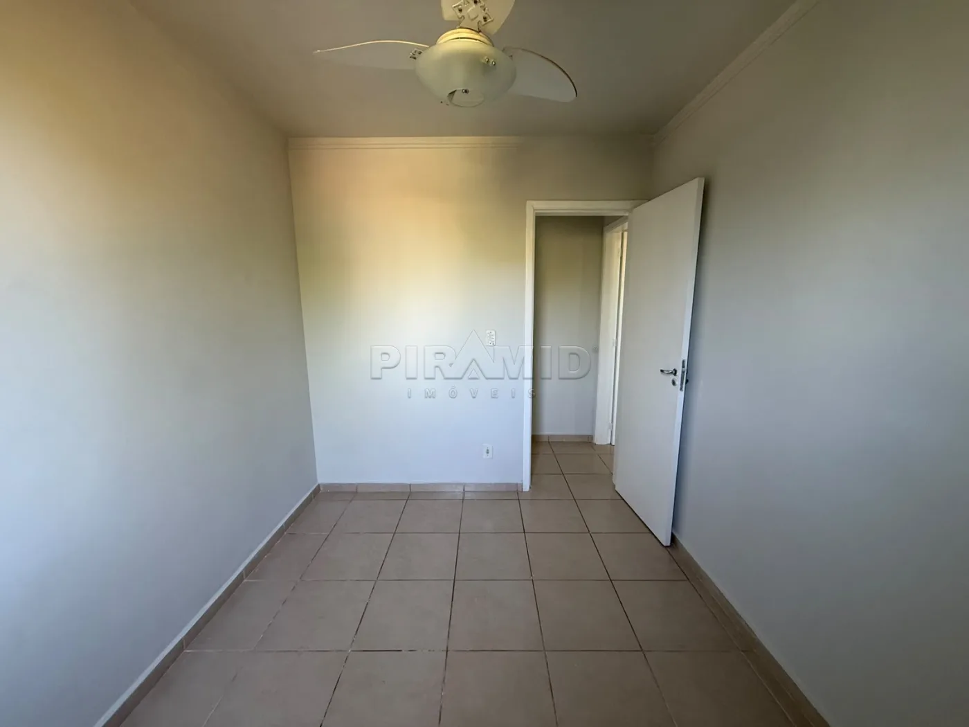 Alugar Apartamento / Cobertura em Ribeir&atilde;o Preto R$ 1.650,00 - Foto 6