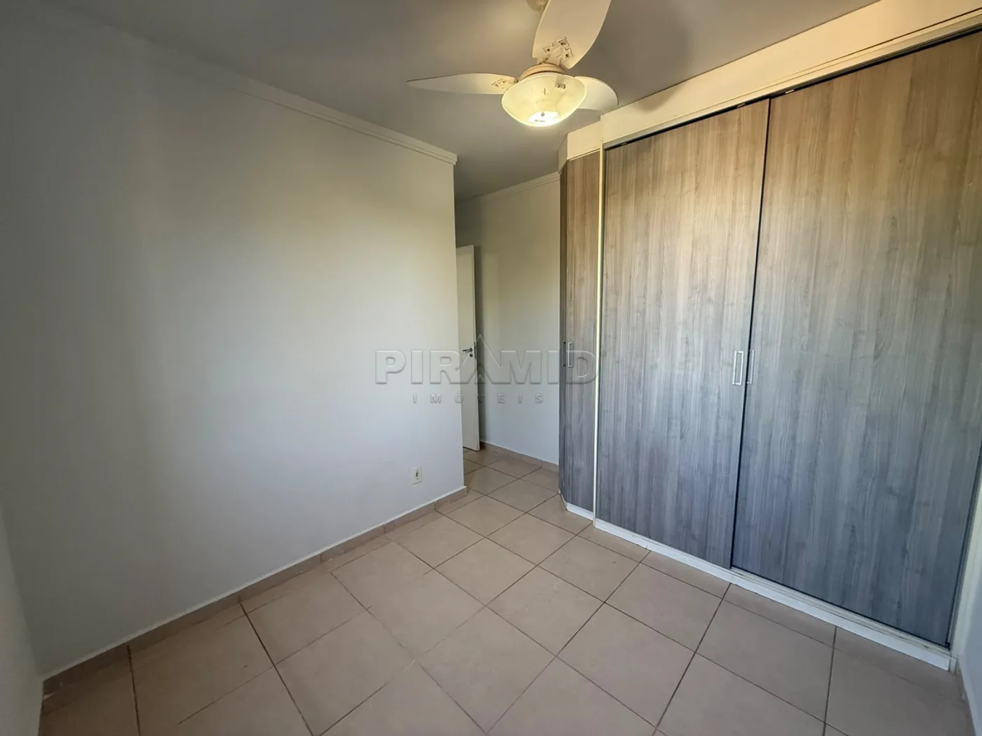 Alugar Apartamento / Cobertura em Ribeir&atilde;o Preto R$ 1.650,00 - Foto 8