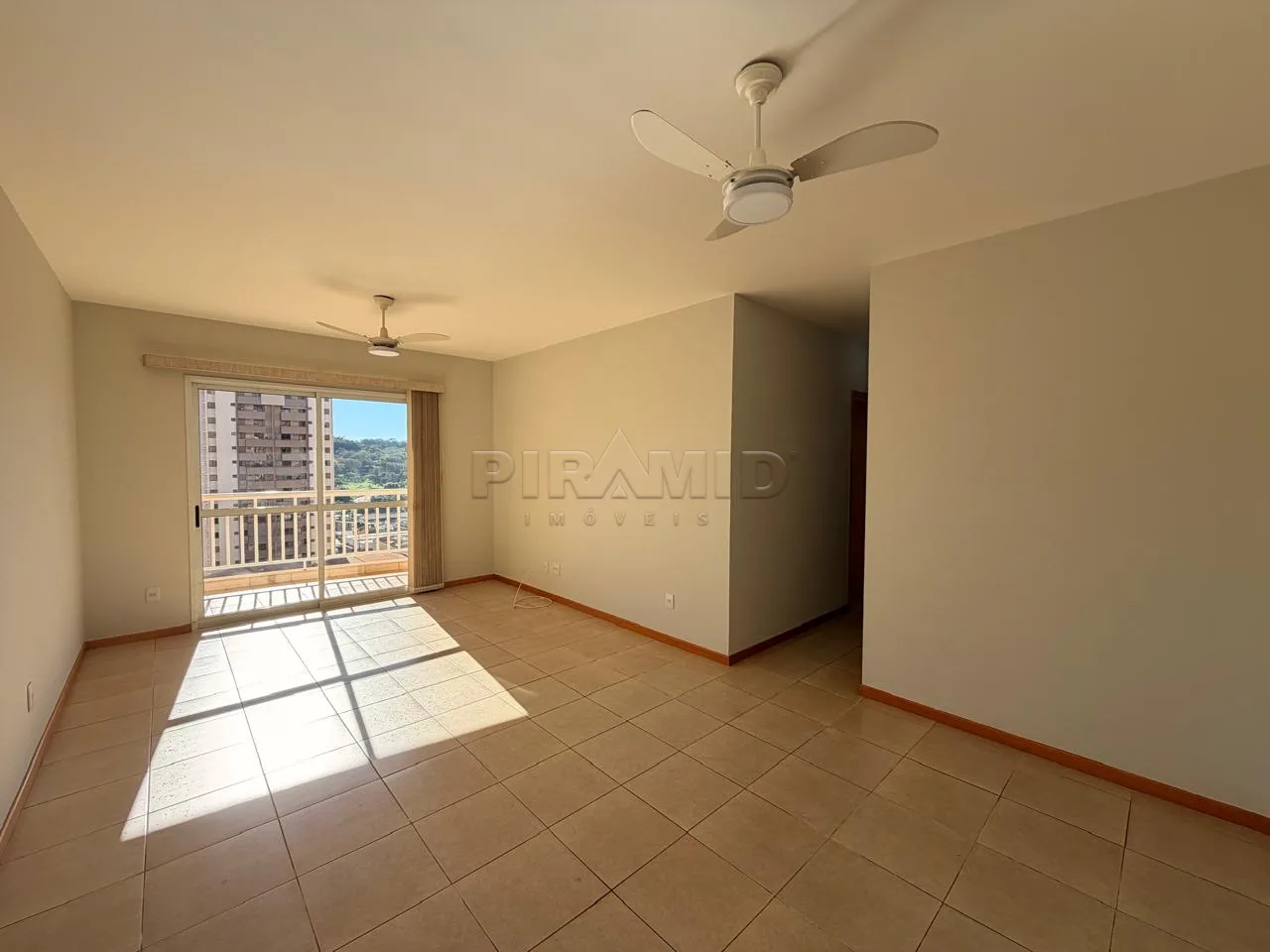 Alugar Apartamento / Padr&atilde;o em Ribeir&atilde;o Preto R$ 3.200,00 - Foto 1