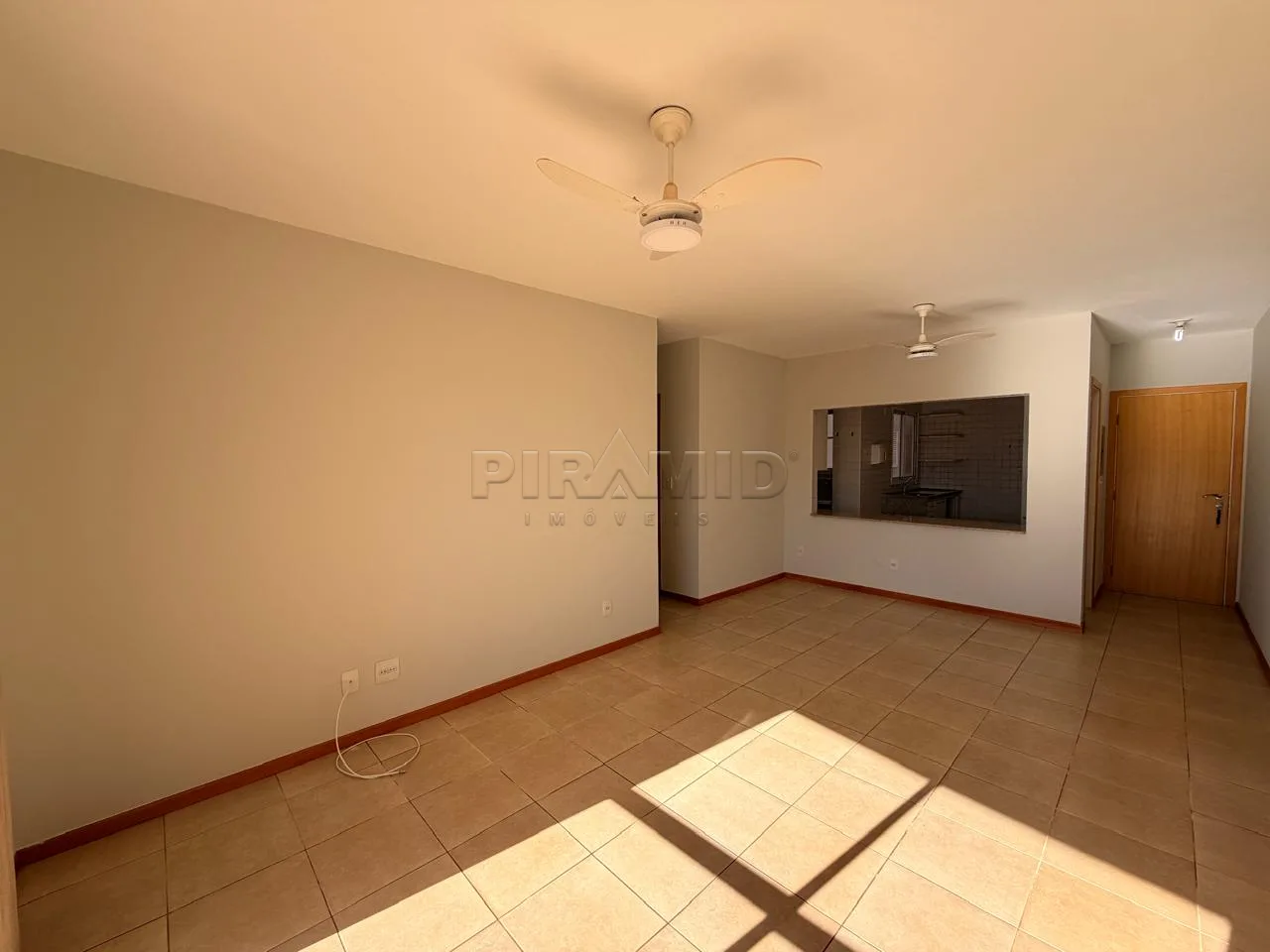 Alugar Apartamento / Padr&atilde;o em Ribeir&atilde;o Preto R$ 3.200,00 - Foto 2