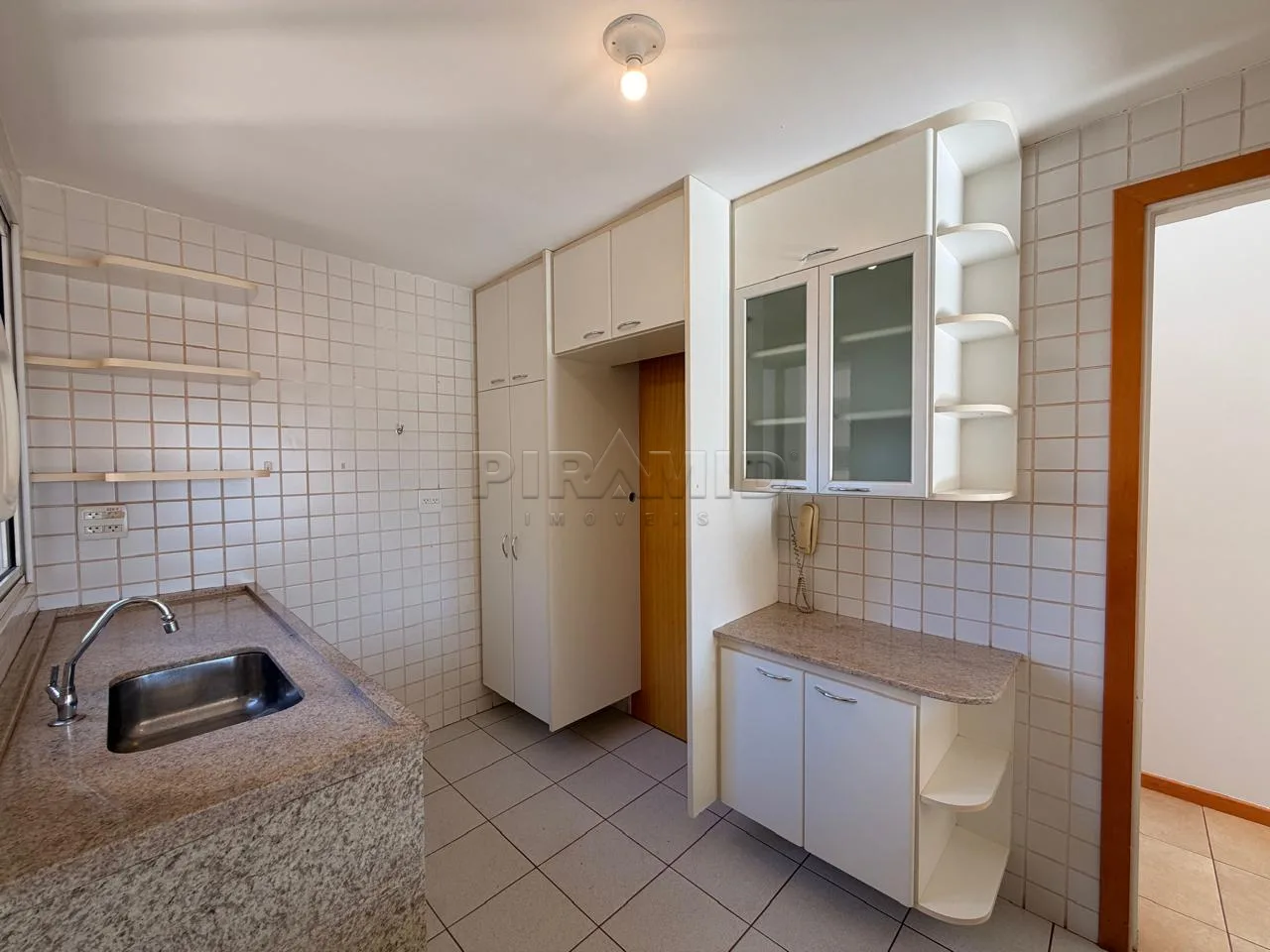 Alugar Apartamento / Padr&atilde;o em Ribeir&atilde;o Preto R$ 3.200,00 - Foto 7