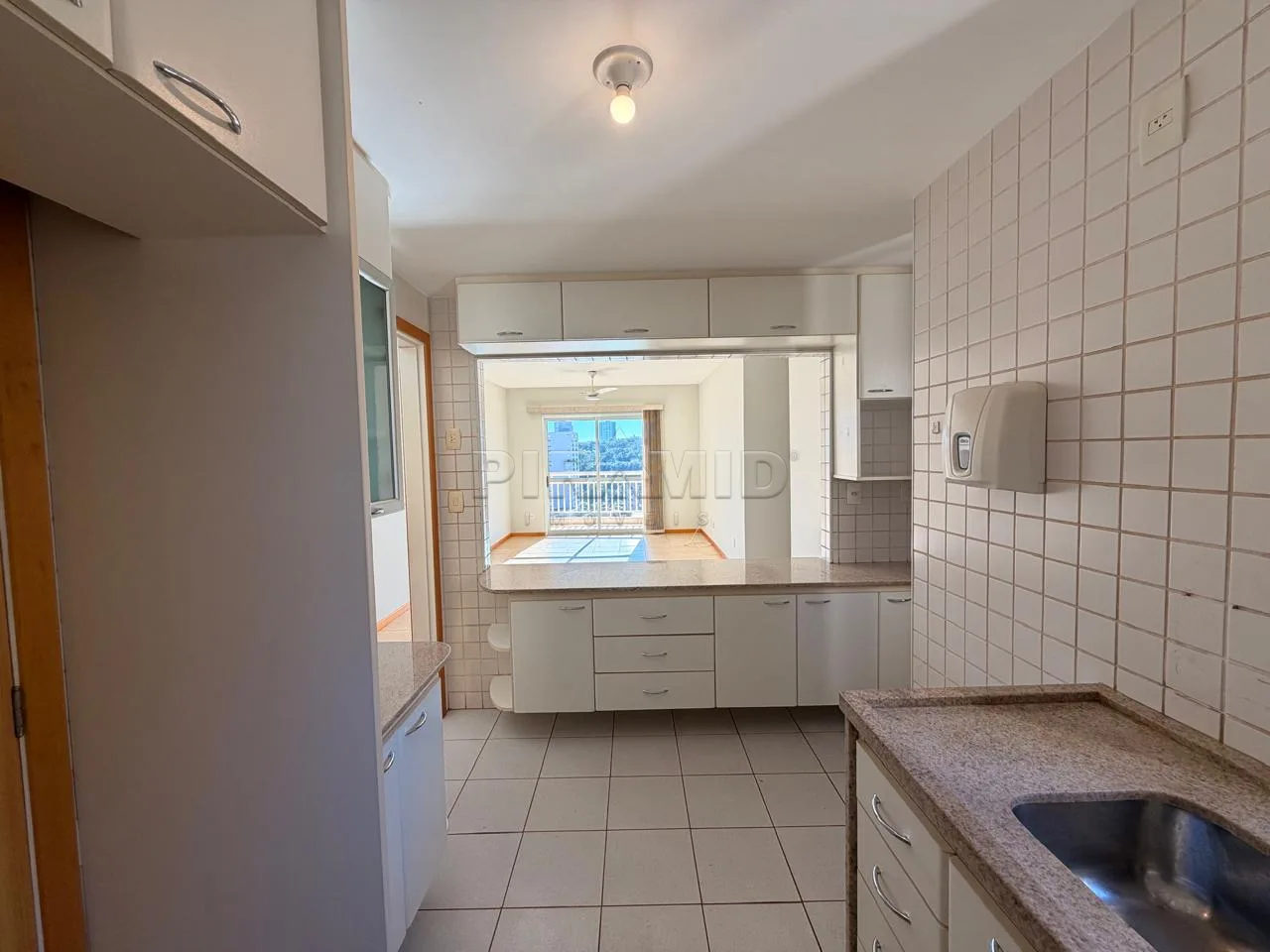 Alugar Apartamento / Padr&atilde;o em Ribeir&atilde;o Preto R$ 3.200,00 - Foto 9