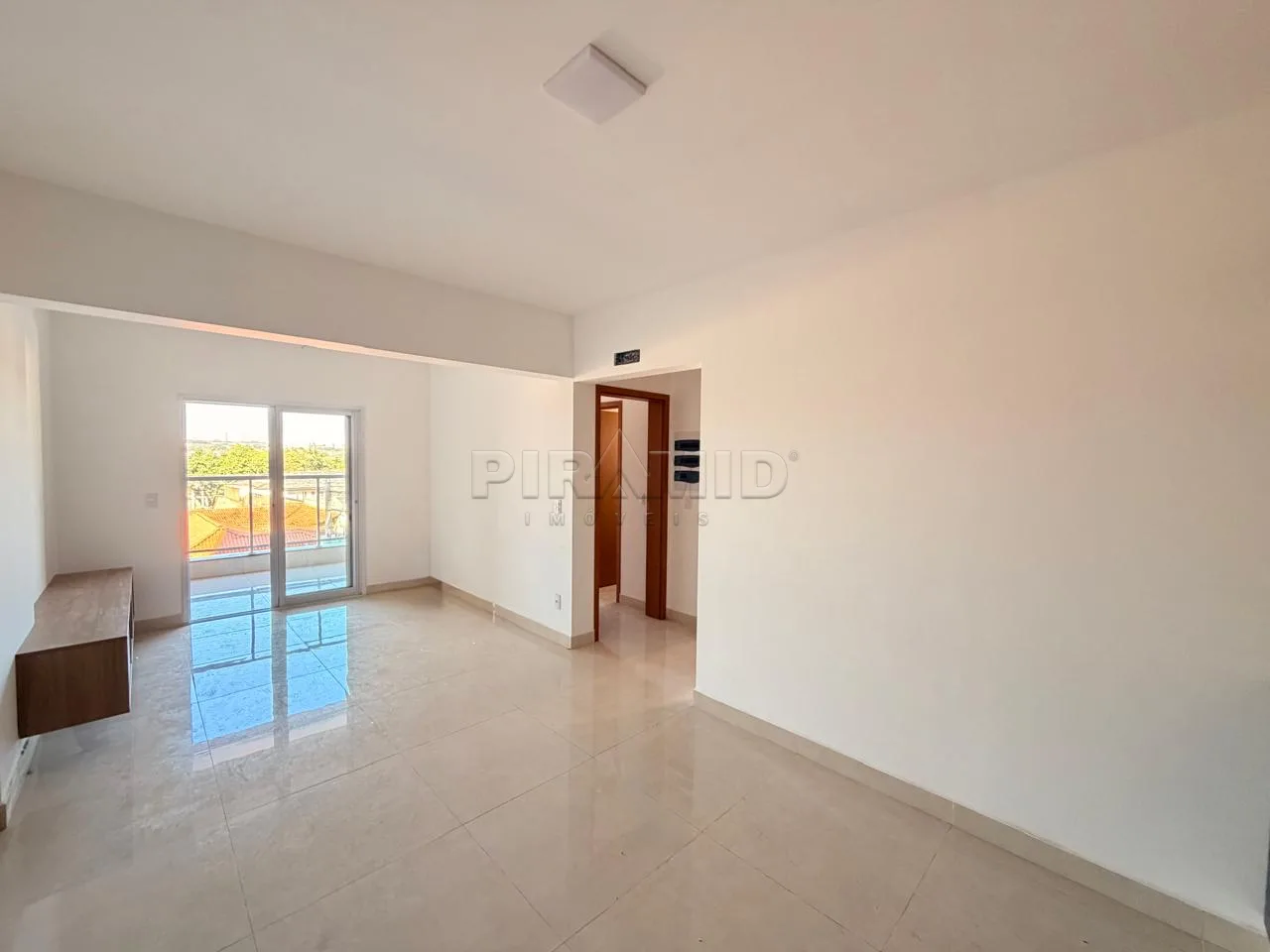 Alugar Apartamento / Padr&atilde;o em Ribeir&atilde;o Preto R$ 3.500,00 - Foto 1
