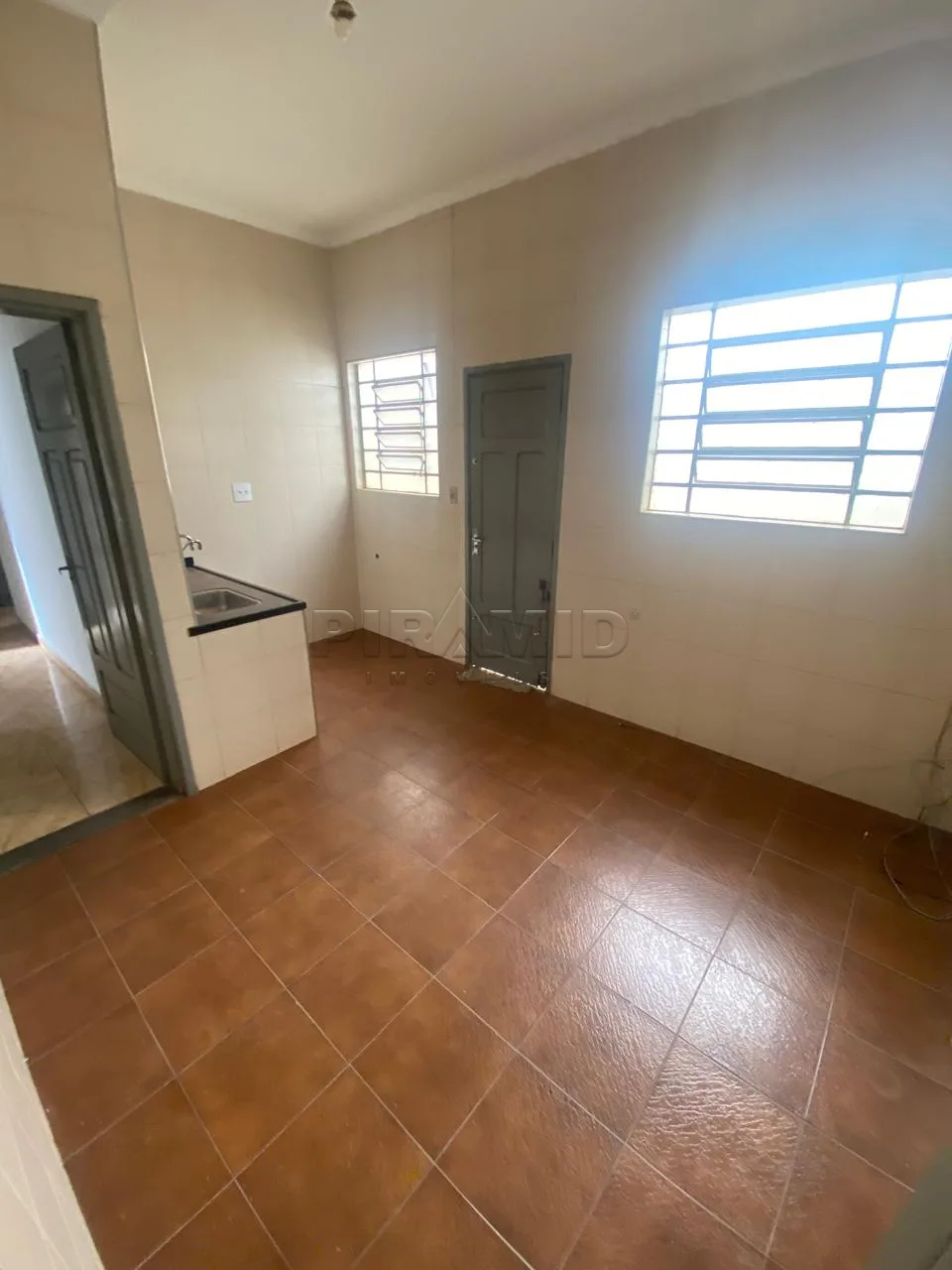 Comprar Casa / Padr&atilde;o em Ribeir&atilde;o Preto R$ 420.000,00 - Foto 3