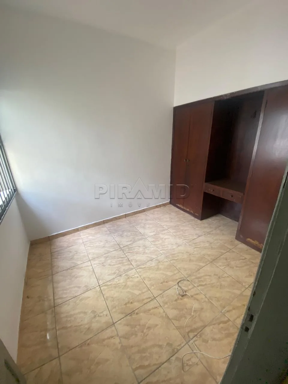 Comprar Casa / Padr&atilde;o em Ribeir&atilde;o Preto R$ 420.000,00 - Foto 6