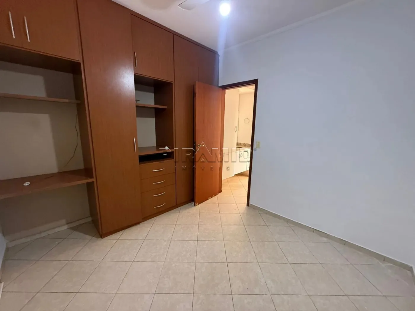 Alugar Apartamento / Padr&atilde;o em Ribeir&atilde;o Preto R$ 1.500,00 - Foto 7