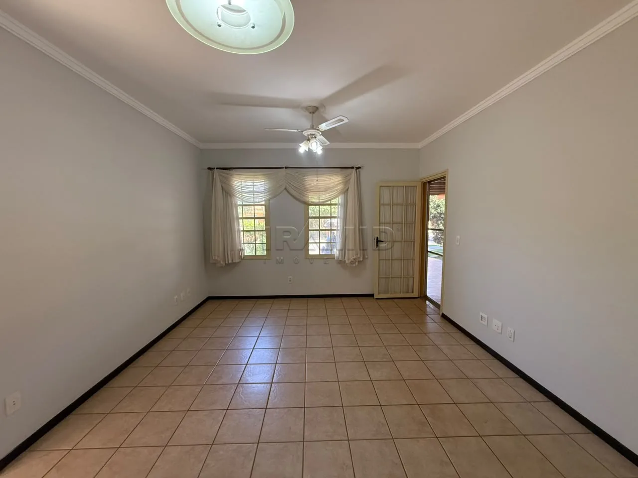 Alugar Casa / Condom&iacute;nio em Ribeir&atilde;o Preto R$ 4.500,00 - Foto 2