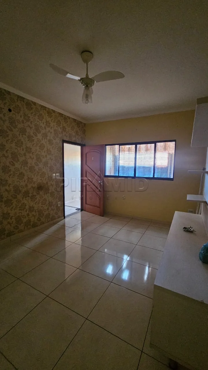 Alugar Casa / Padr&atilde;o em Ribeir&atilde;o Preto R$ 1.700,00 - Foto 2
