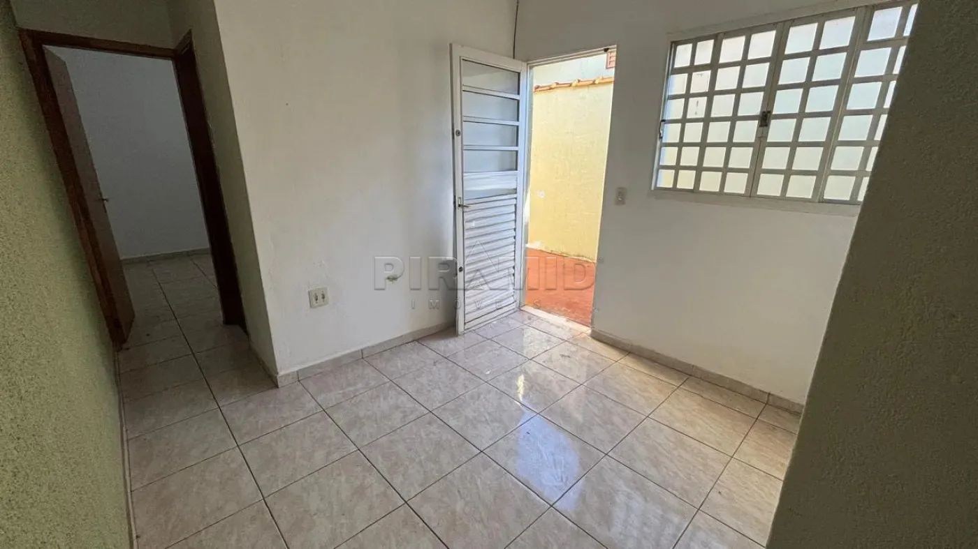 Alugar Casa / Padr&atilde;o em Ribeir&atilde;o Preto R$ 1.000,00 - Foto 1