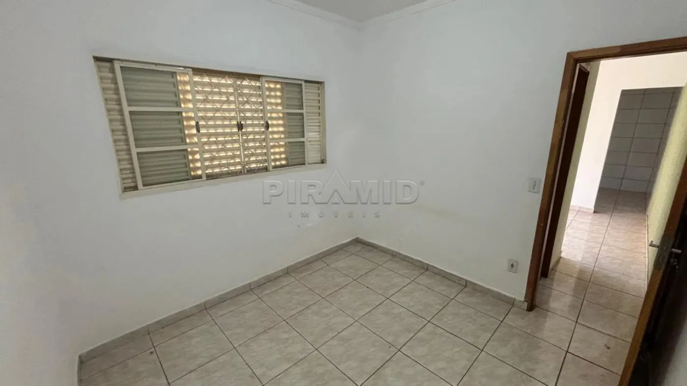 Alugar Casa / Padr&atilde;o em Ribeir&atilde;o Preto R$ 1.000,00 - Foto 3