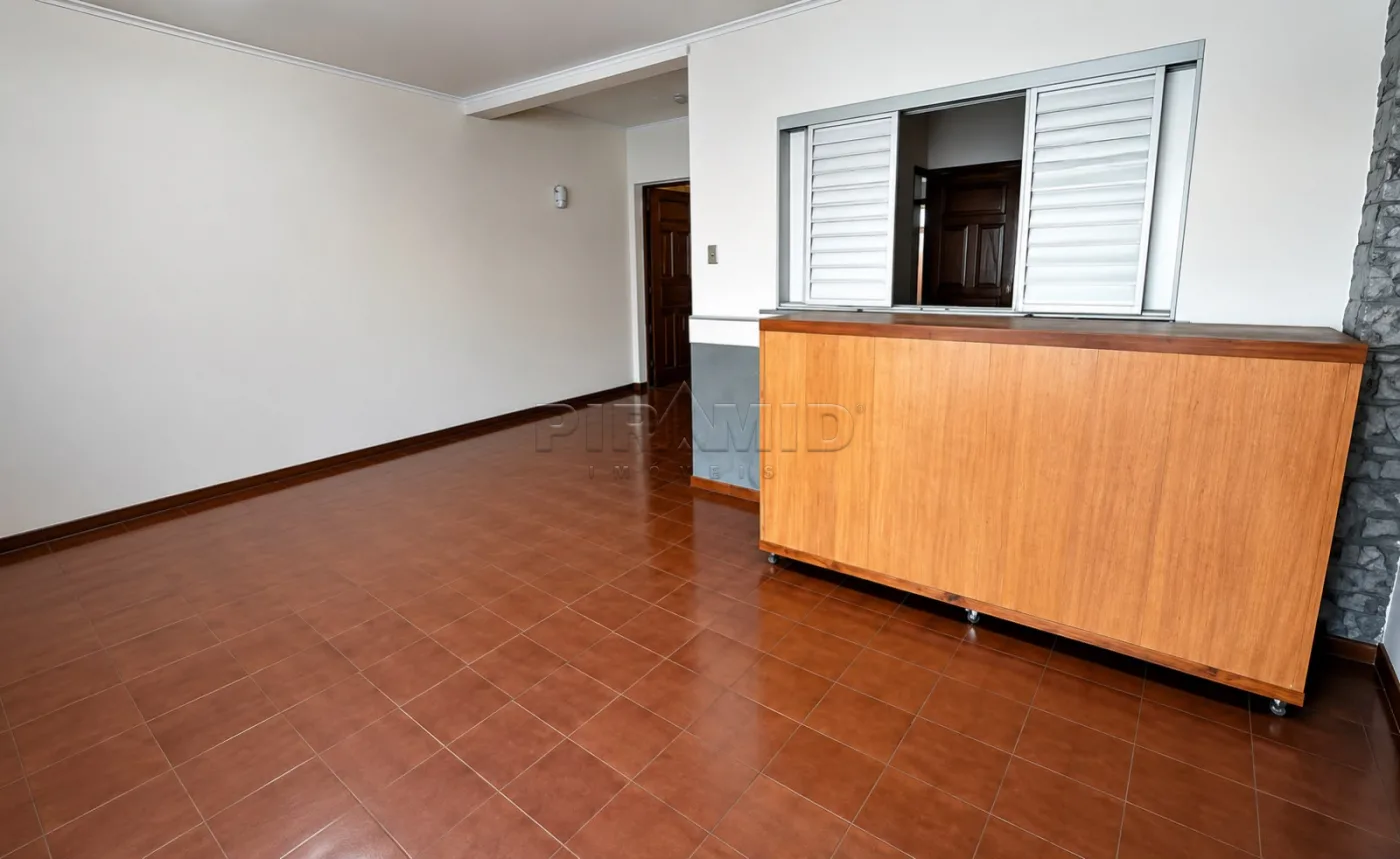 Alugar Casa / Padr&atilde;o em Ribeir&atilde;o Preto R$ 1.600,00 - Foto 1
