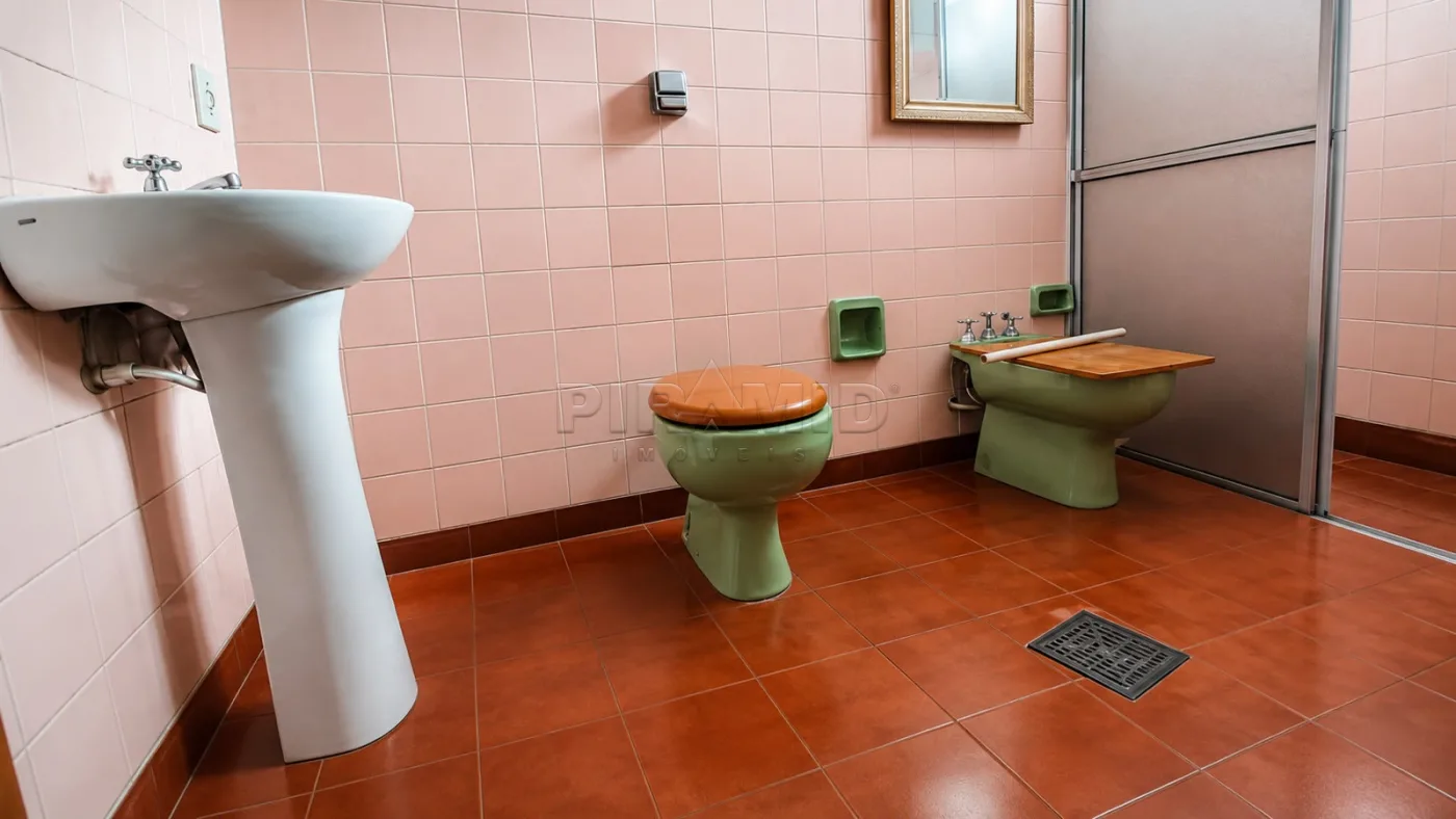 Alugar Casa / Padr&atilde;o em Ribeir&atilde;o Preto R$ 1.600,00 - Foto 4