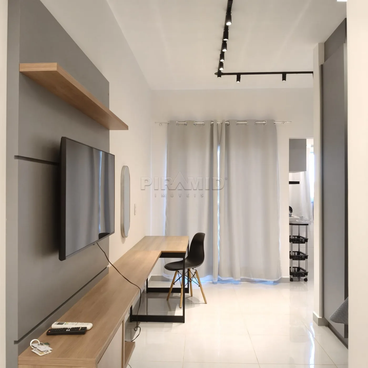 Alugar Apartamento / Kitchnet em Ribeir&atilde;o Preto R$ 2.500,00 - Foto 3